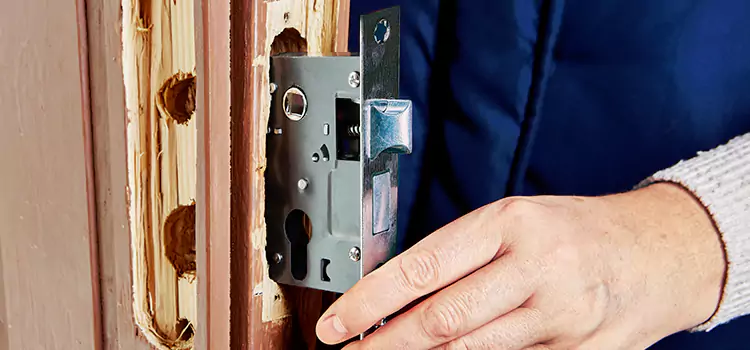 Garage Door Lock Replacement Gladstone